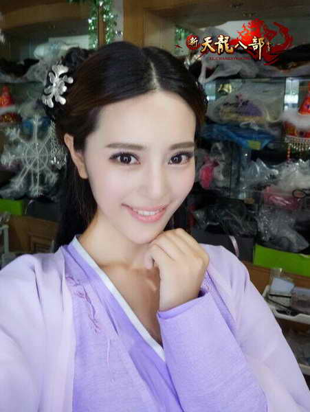 女神卖萌自拍