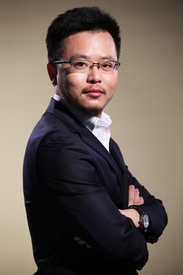 趣游董事长_湖南趣步董事长图片