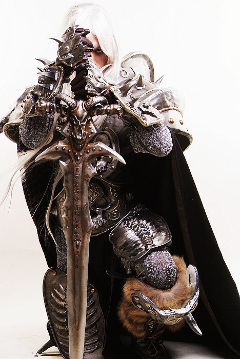 标题国内强人cosplay阿尔萨斯